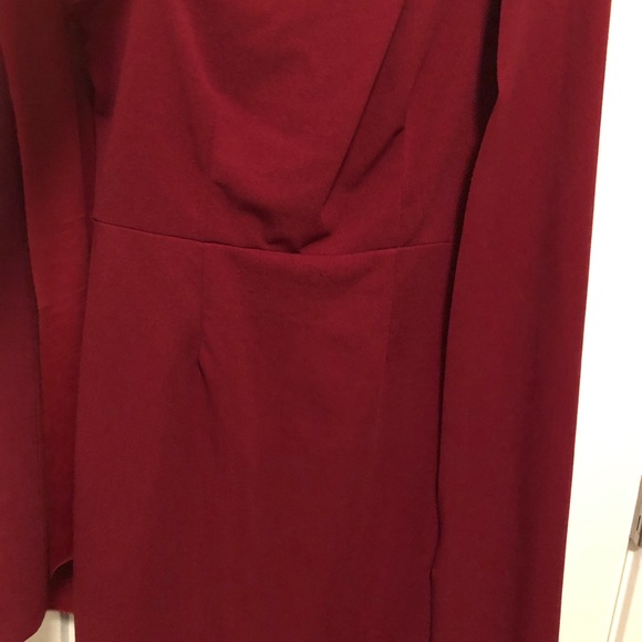 Burgundy cocktail dress with fun sleeves - Picture 5 of 5